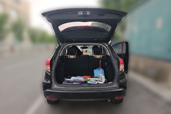 Honda Vezel 2015, 75500 км, за 5914 USD - фото 20