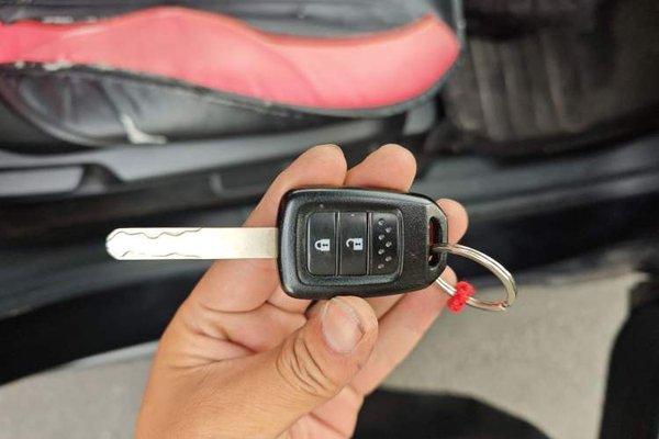 Honda Vezel 2015, 75500 км, за 5914 USD - фото 9