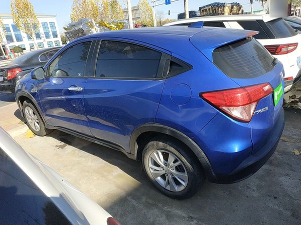 Honda Vezel 2015, 133700 км, за 6774 USD