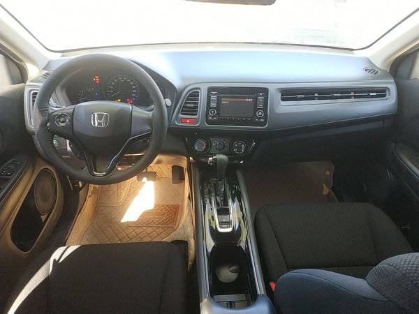Honda Vezel 2015, 133700 км, за 6774 USD - фото 9