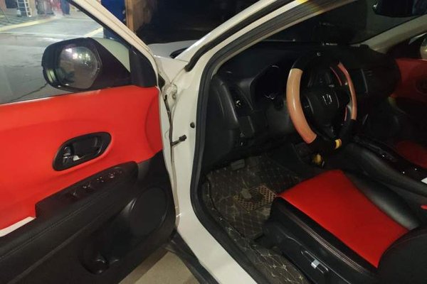 Honda Vezel 2015, 108600 км, за 7257 USD - фото 13