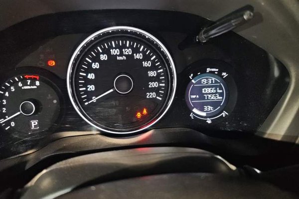 Honda Vezel 2015, 108600 км, за 7257 USD - фото 9