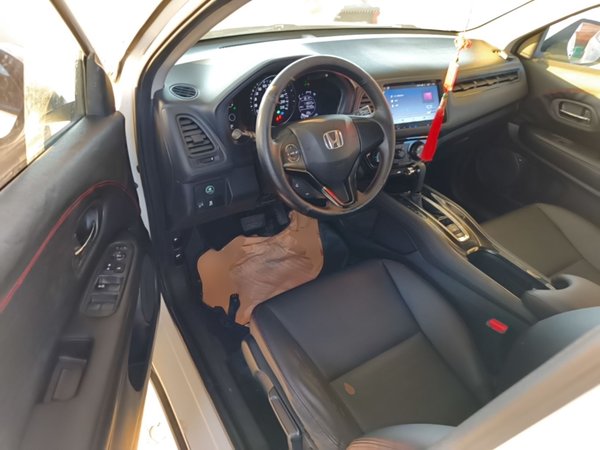 Honda Vezel 2015, 118200 км, за 6892 USD - фото 19