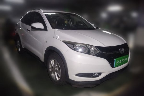 Honda Vezel 2015, 149500 км, за 5728 USD
