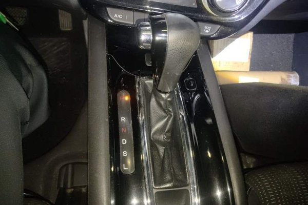 Honda Vezel 2015, 149500 км, за 5728 USD - фото 15