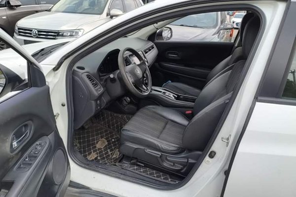 Honda Vezel 2016, 119500 км, за 9999999 USD - фото 19