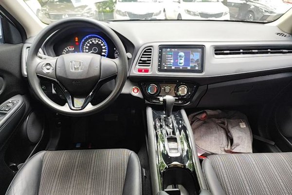 Honda Vezel 2016, 93800 км, за 8242 USD - фото 12