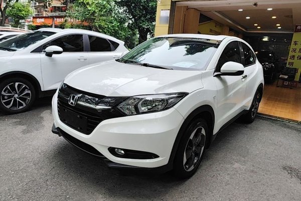 Honda Vezel · 2016 год
