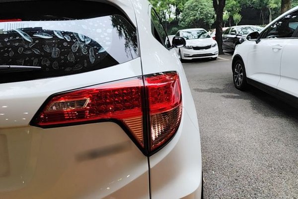 Honda Vezel 2016, 93800 км, за 8242 USD - фото 9