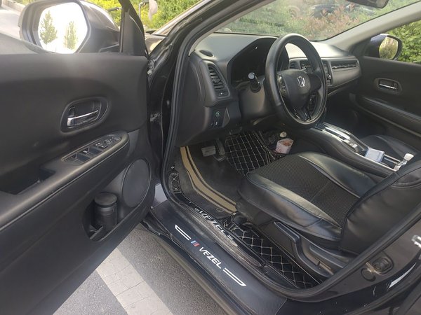 Honda Vezel 2017, 106800 км, за 9139 USD - фото 19