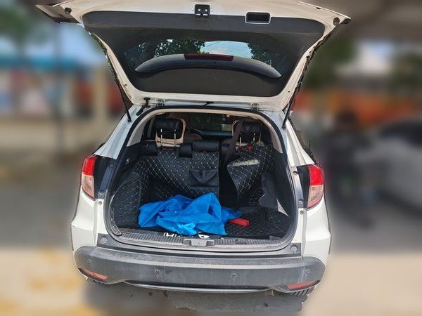 Honda Vezel 2017, 65200 км, за 8980 USD - фото 16