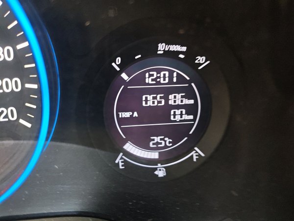 Honda Vezel 2017, 65200 км, за 8980 USD - фото 11