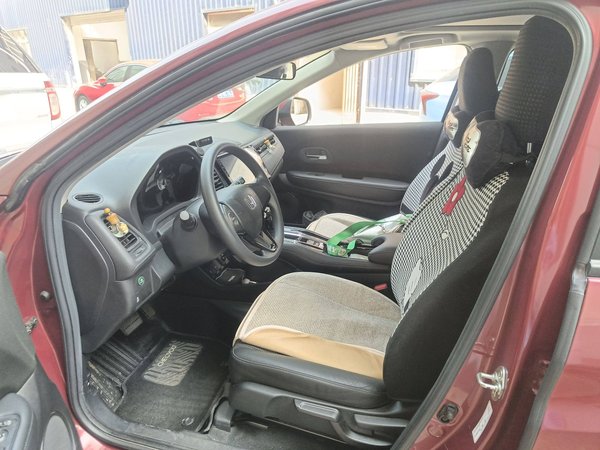 Honda Vezel 2017, 49800 км, за 7534 USD - фото 6