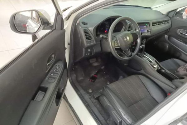 Honda Vezel 2017, 107000 км, за 8828 USD - фото 19