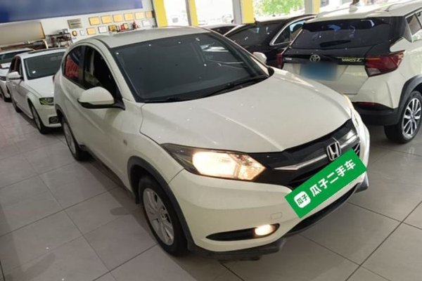 Honda Vezel 2017, 107000 км, за 8828 USD
