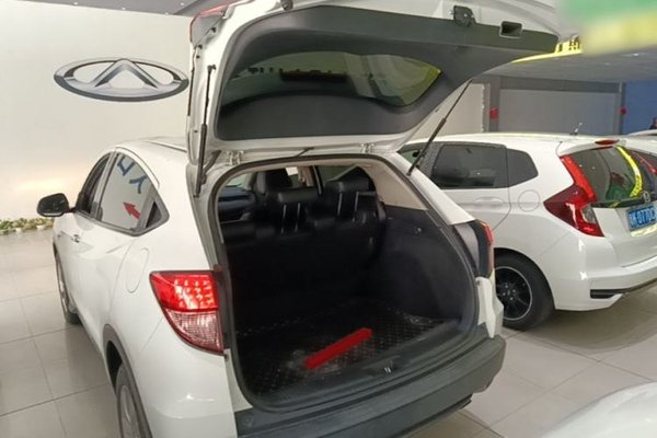 Honda Vezel 2017, 107000 км, за 8828 USD - фото 22