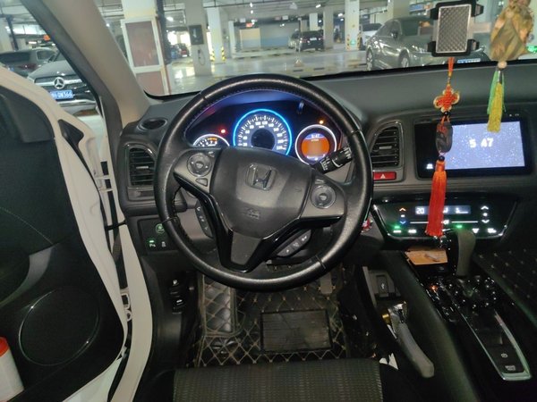 Honda Vezel 2017, 113500 км, за 8983 USD