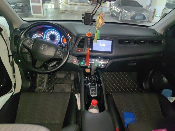Honda Vezel 2017, 113500 км, за 8983 USD