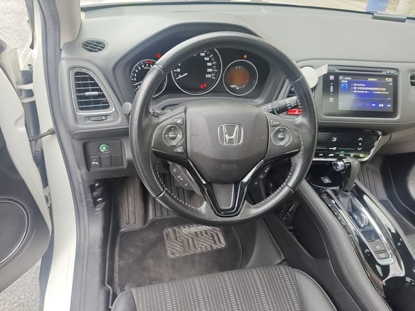 Honda Vezel 2017, 72000 км, за 8607 USD - фото 7