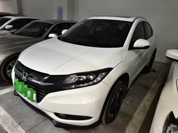 Honda Vezel 2017, 72000 км, за 8607 USD