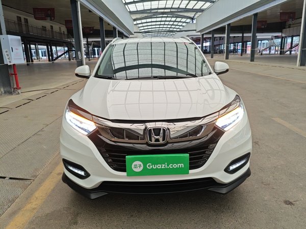 Honda Vezel 2019, 25900 км, за 11220 USD