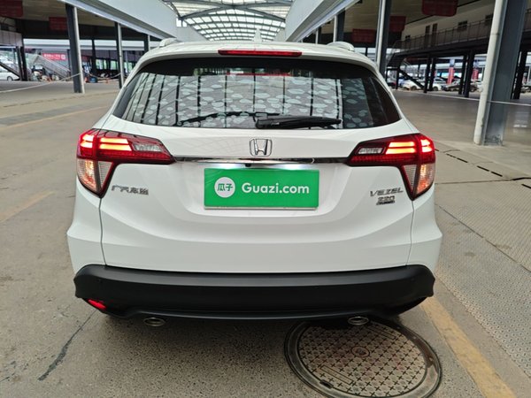Honda Vezel 2019, 25900 км, за 11220 USD