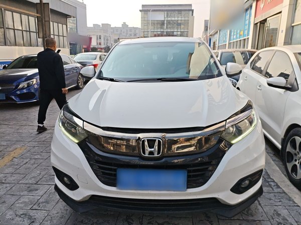 Honda Vezel 2020 1.5L CVT Pioneer Edition, 2020 года