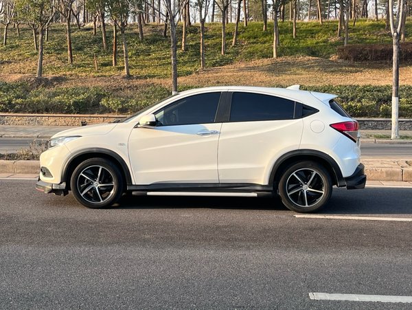 Honda Vezel 2020 1.5L CVT Pioneer Edition, 2020 года