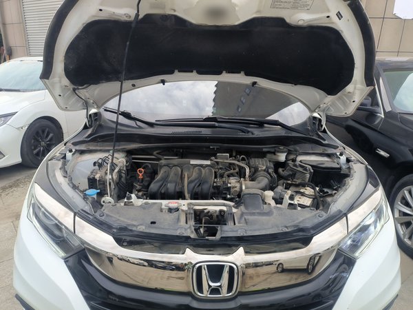 Honda Vezel 2020, 53099 км, за 10927 USD - фото 19