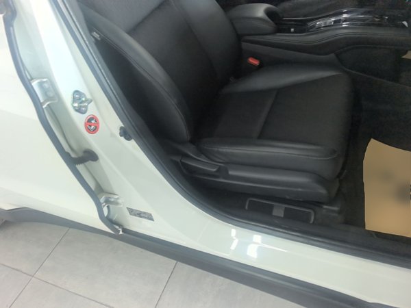 Honda Vezel 2020, 58300 км, за 11068 USD - фото 23