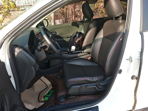 Honda Vezel 2020, 63300 км, за 11273 USD - фото 14