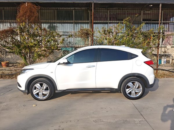 Honda Vezel 2020, 63300 км, за 11273 USD
