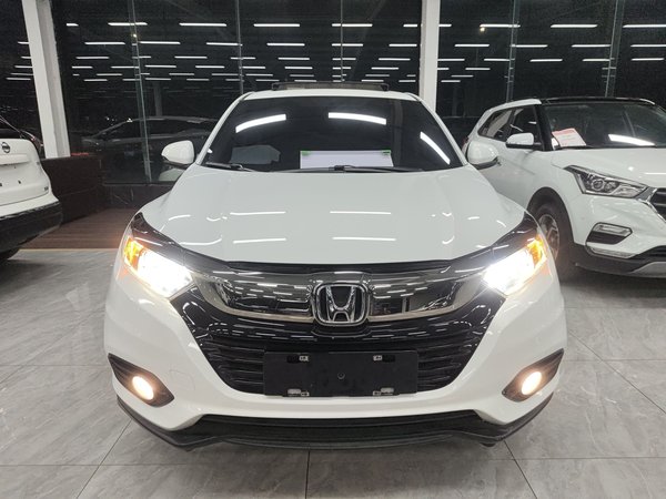 Honda Vezel 2020 1.5L CVT Elite Edition, 2020 года