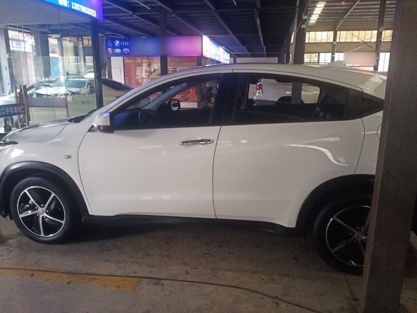 Honda Vezel 2020, 76200 км, за 12877 USD