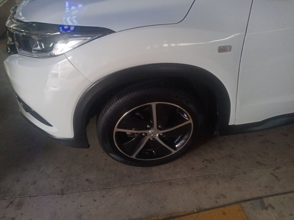 Honda Vezel 2020, 76200 км, за 12877 USD - фото 8