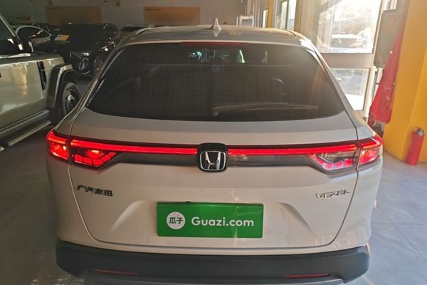 Honda Vezel 2023, 25700 км, за 16461 USD
