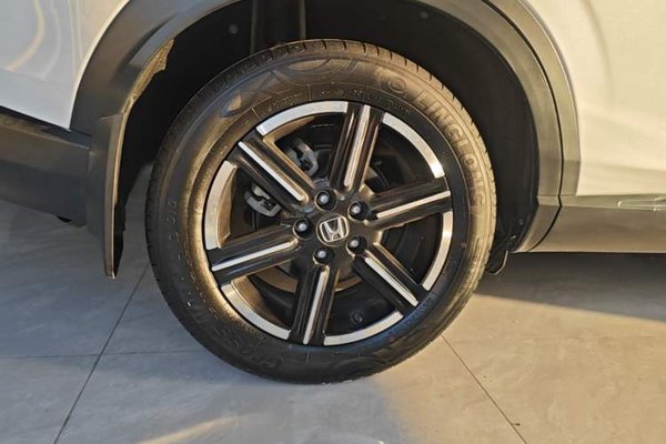 Honda Vezel 2023, 25700 км, за 16461 USD - фото 11