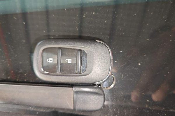 Honda Vezel 2023, 25700 км, за 16461 USD - фото 23