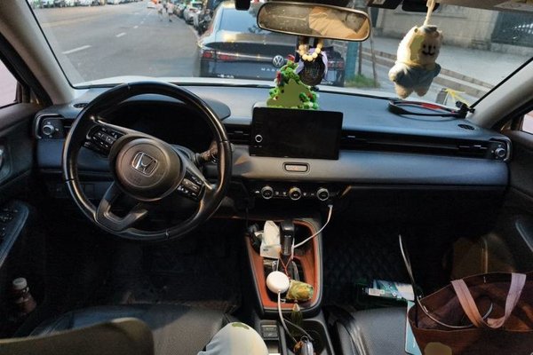 Honda Vezel 2023, 42900 км, за 11975 USD - фото 9
