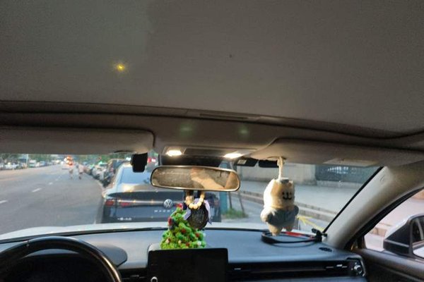 Honda Vezel 2023, 42900 км, за 11975 USD - фото 18