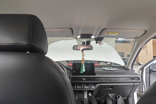 Honda ZR-V 2022, 63000 км, за 13220 USD - фото 21