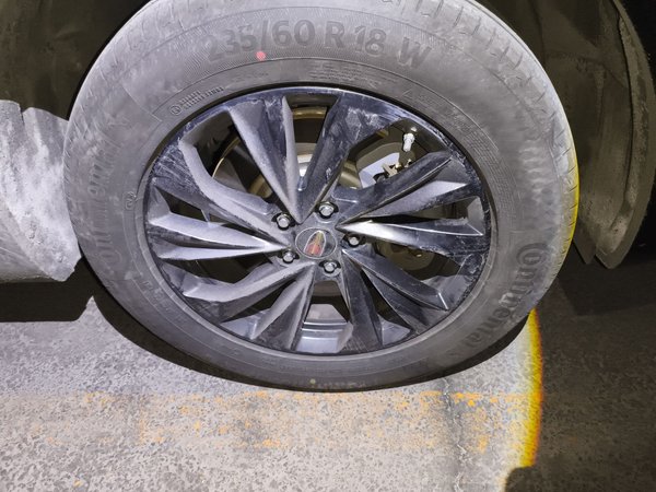 Hongqi HS5 2023, 13500 км, за 18988 USD - фото 8