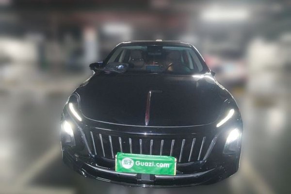 Hongqi E-QM5 2022, 44300 км, за 11527 USD
