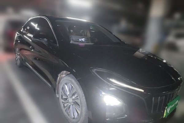 Hongqi E-QM5 2022, 44300 км, за 11527 USD