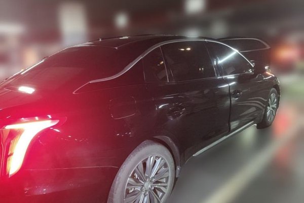 Hongqi E-QM5 2022, 44300 км, за 11527 USD - фото 6