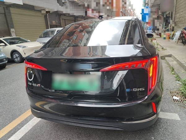 Hongqi E-QM5 2022, 77500 км, за 10124 USD