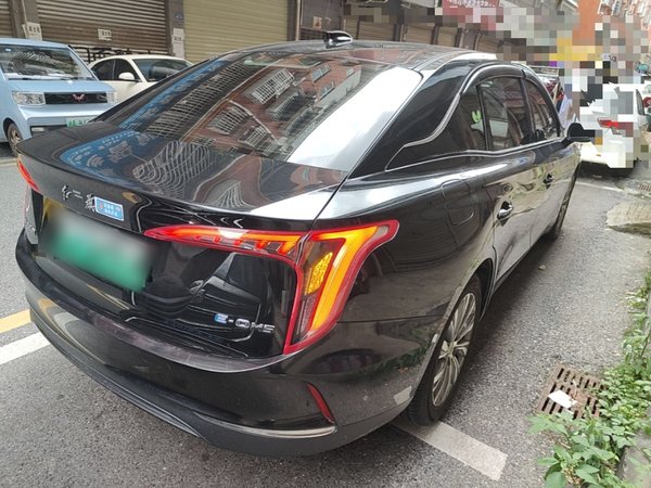 Hongqi E-QM5 2022, 77500 км, за 10124 USD - фото 6