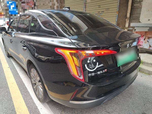Hongqi E-QM5 2022, 77500 км, за 10124 USD