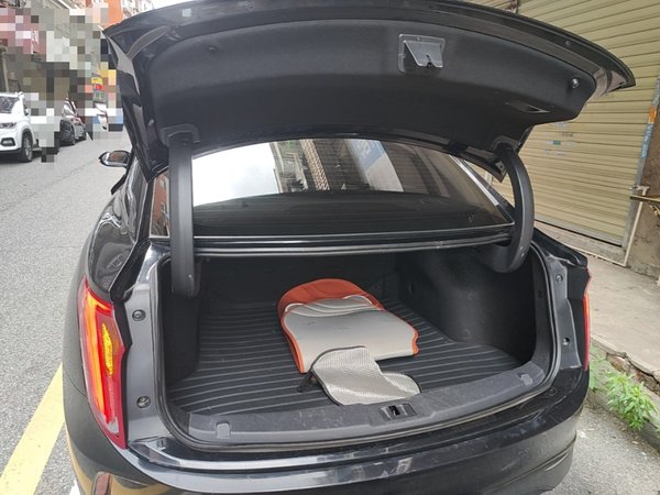 Hongqi E-QM5 2022, 77500 км, за 10124 USD - фото 22