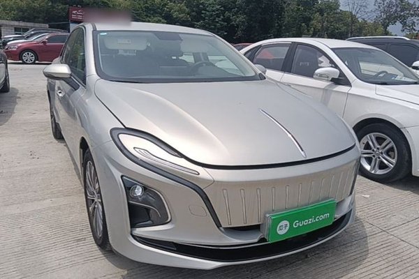 Hongqi E-QM5 2022, 19300 км, за 10968 USD - фото 7